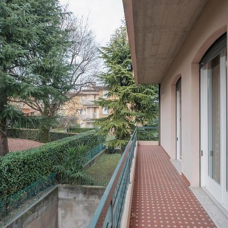 Aura Home Sirmione - 2 Bedrooms Apartment Exterior photo